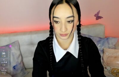 Tiny_Cora Is Wednesday Addams