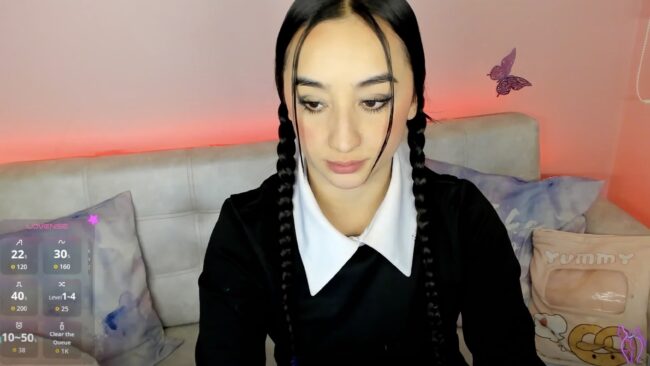 Tiny_Cora Is Wednesday Addams