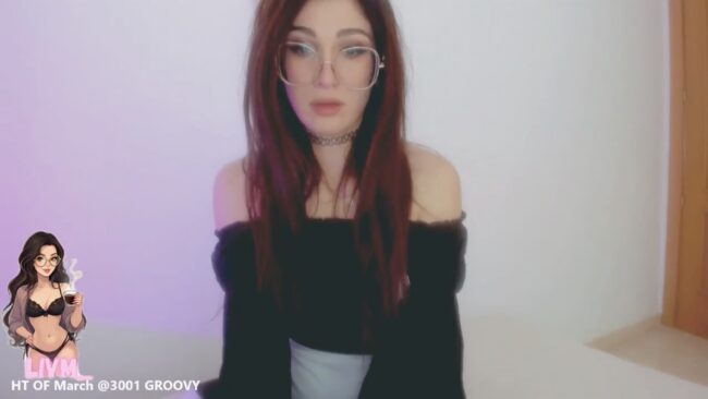 LivM_ Is Maid To Look Cute