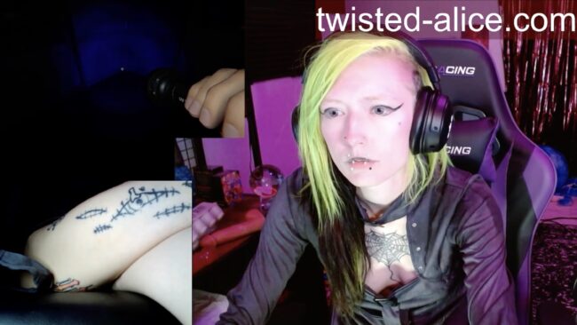 Twisted_alice Hunts For Ghosts