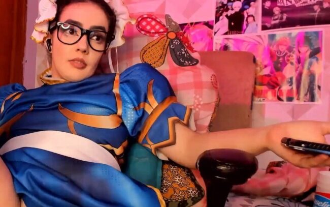 Twiggy_sweett Serves Cute Bad-Assery As Chun-Li