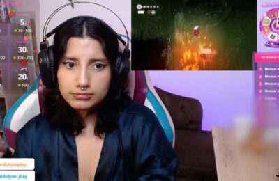 Lorelain_ Takes On Some Tough Enemies In Hollow Knight: Silksong