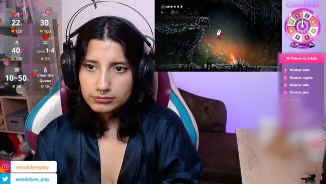 Lorelain_ Takes On Some Tough Enemies In Hollow Knight: Silksong