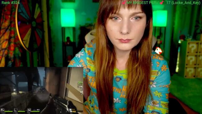 MapleMaya Fights Off A Horde Of Zombies In Left 4 Dead