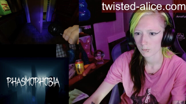 Twisted_Alice Hunts Ghosts