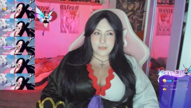 Cannddyy_new Shows Off Her Cosplay Beauty As Boa Hancock