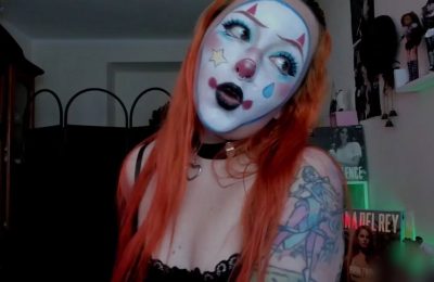 Clowning Around With Makii_33