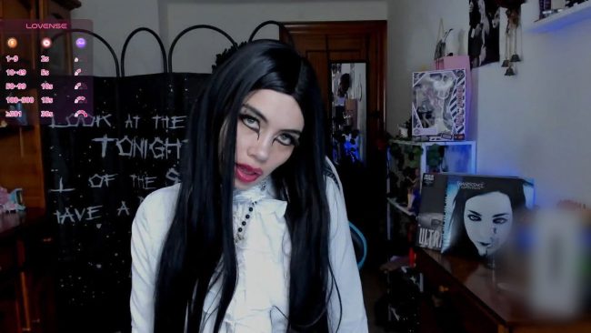 Sakae_ Lets Out Her Inner Vampire