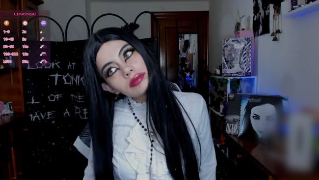 Sakae_ Lets Out Her Inner Vampire