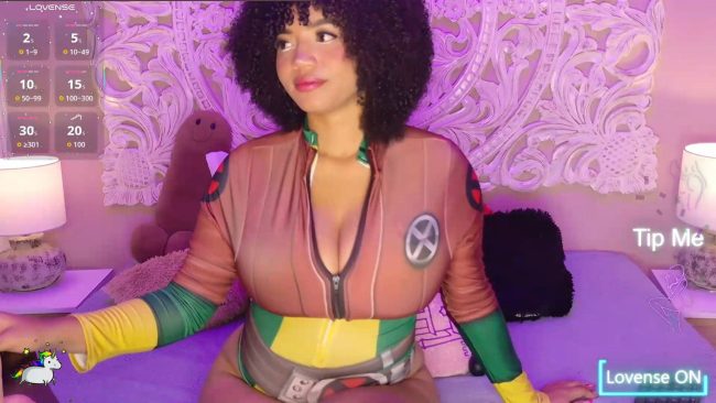 MalaikaBrown Goes Rogue With Her X-men Cosplay