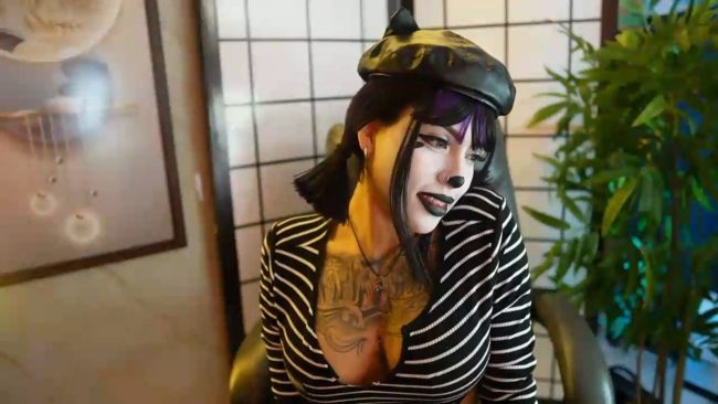 Miming Around With Scarlet_01 
