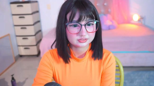 AnnieJulieth Solves Some Mysteries As Velma