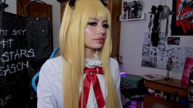 Sakae_ Shows Off Her Sexy Misa Amane Style