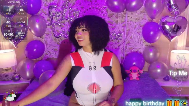 MalaikaBrown Finds The Perfect Plugsuit For Her Birthday Party