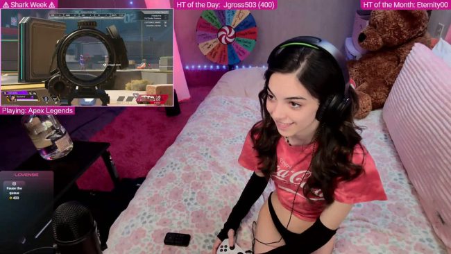 Skybaby69 Builds Her Legend In Apex Legends