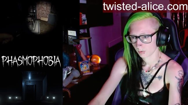 Twisted_Alice Hunts For Ghosts