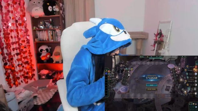 Sexy Sonic Moonlady6 Shows Off Some Teamfight Tactics
