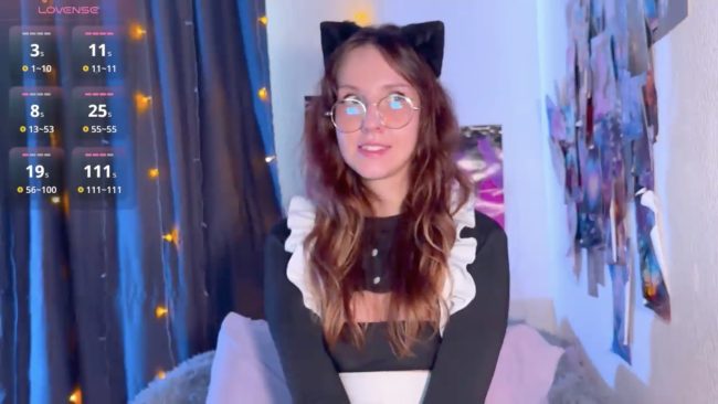 VioletMoon Is Maid To Look Cute