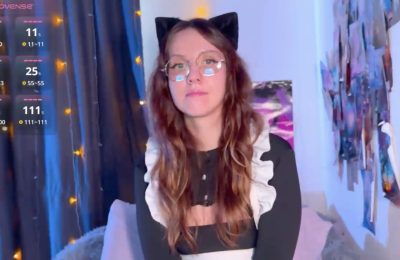 VioletMoon Is Maid To Look Cute