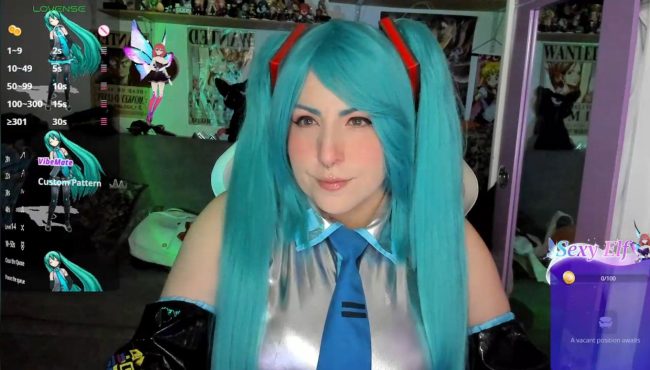 Cannddyy_new Shows Off Her Vocaloid Style