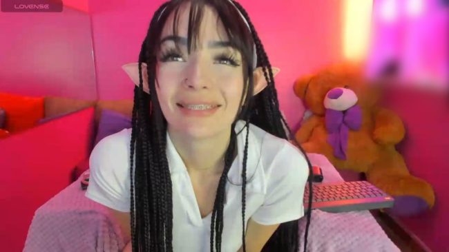 Susan_11 Shows Off Her Elven Magic