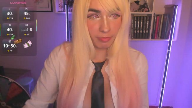 Issa_latin Is A True Dress-Up Darling