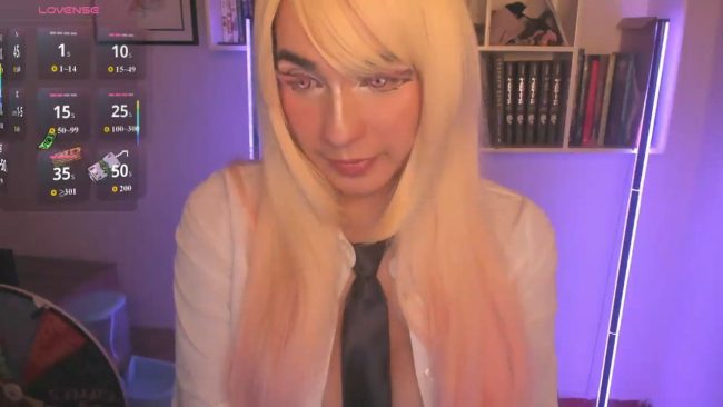 Issa_latin Is A True Dress-Up Darling