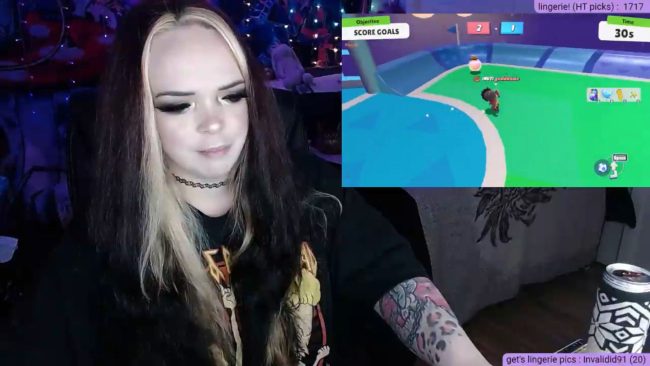 Godddame Guides Her Team Through Stumble Guys