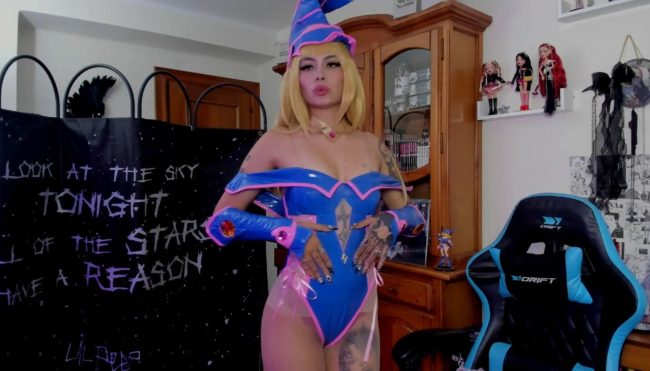 Sakae_ Enters Yu-Gi-Oh! As Dark Magician Girl