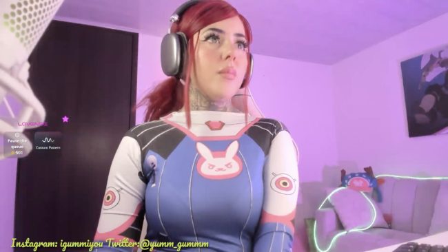 RAVEN_SAKURA Transforms Into D.Va