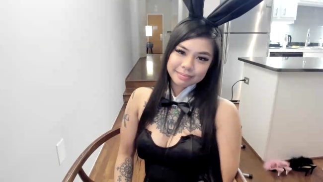 A Bunnylicious Dolllface
