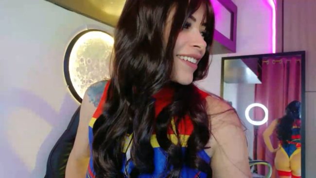 Sirah_hexa Saves The Day As Captain Marvel