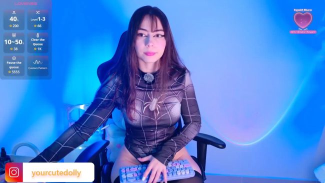 Rosimeow's Sexy Symbiote Show