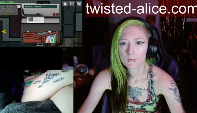 TwistedAliceW Tries To Not Look Sus In Among Us