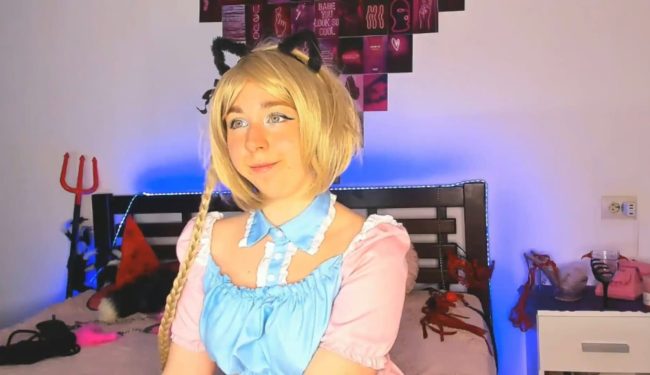 A Trip To Wonderland With AlexxisSky's Alice
