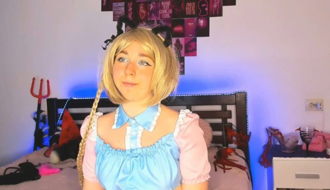A Trip To Wonderland With AlexxisSky's Alice