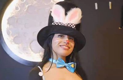 GreizSub Enters Wonderland As The Mad Hatter