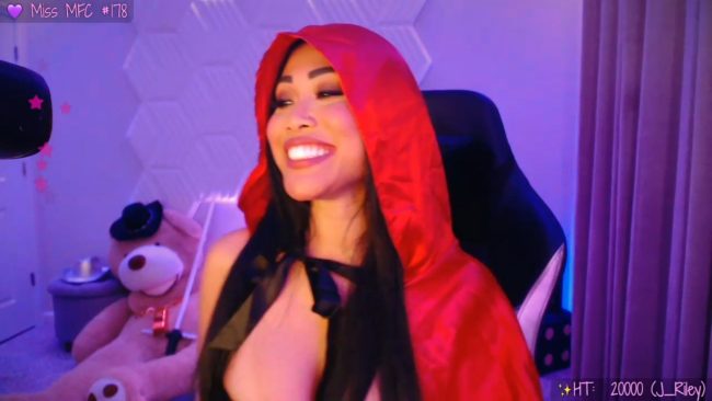 SinCityVEE Gets Lost In The Woods As Little Red Riding Hood