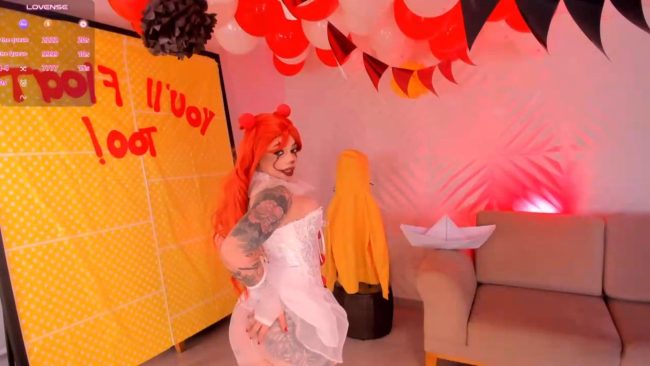 It's Time To Float With MadisonKane_ As Pennywise