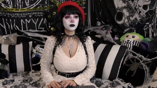 Paige_Turner_ Doesn’t Need To Make Sound To Stand Out