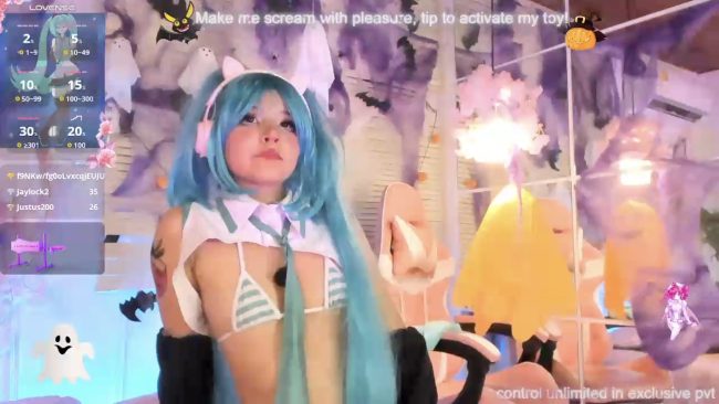 VelvetNami Is A VOCALOID Darling