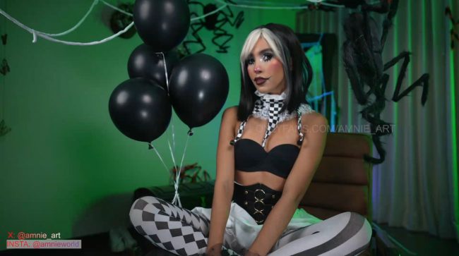 A Halloween Jester Show Starring AMNIE_ 
