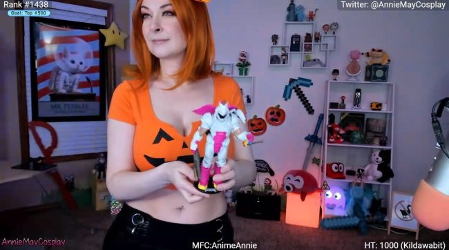 AnimeAnnie Brightens Up The Halloween Season As A Jack-o'-lantern