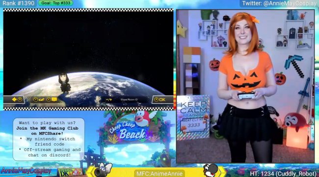 AnimeAnnie Brightens Up The Halloween Season As A Jack-o'-lantern
