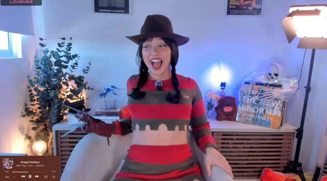 A True Elm Street Slasher Starring kittieEVIL As Freddy Krueger