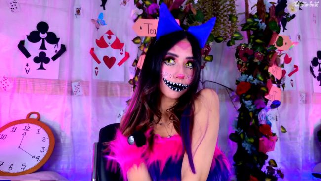 A Purrfect Trip To Wonderland With Sopphiaa_payton As The Cheshire Cat