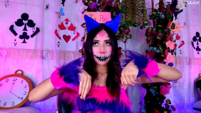 A Purrfect Trip To Wonderland With Sopphiaa_payton As The Cheshire Cat